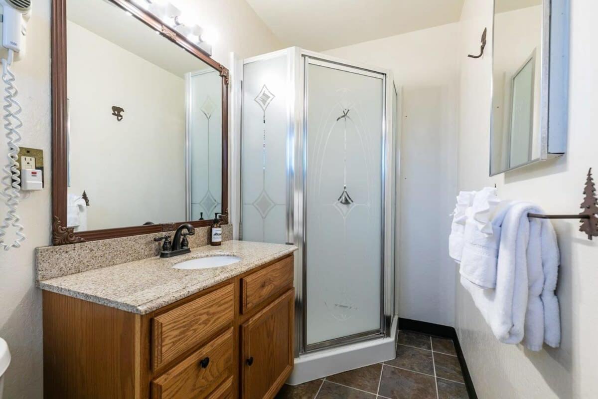 Lakeside Studio Steps From The Beach Tahoe Vista Bagian luar foto