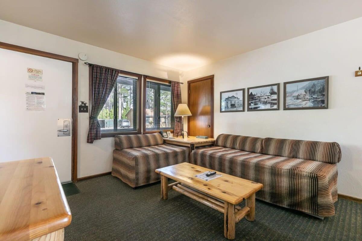 Lakeside Studio Steps From The Beach Tahoe Vista Bagian luar foto