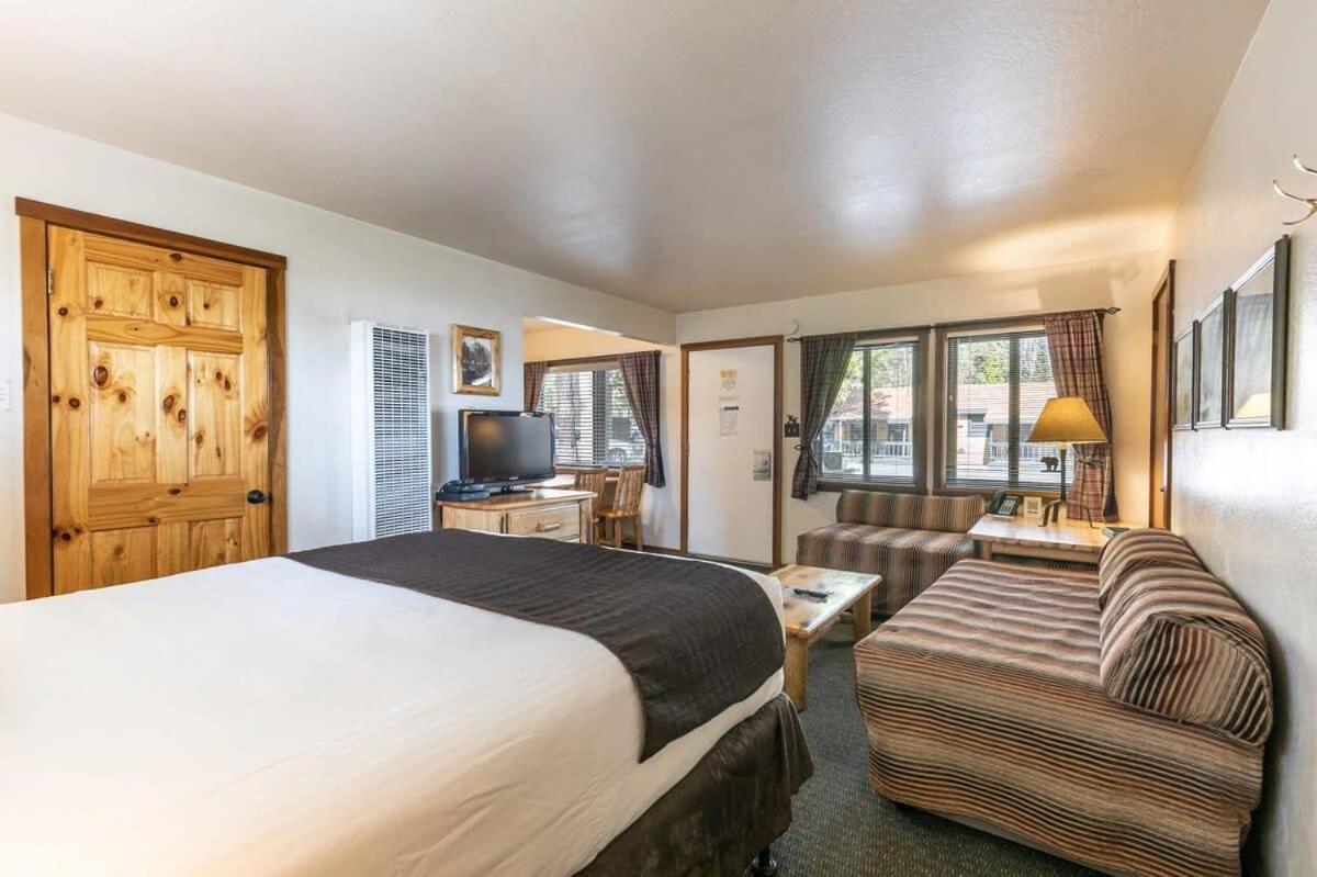 Lakeside Studio Steps From The Beach Tahoe Vista Bagian luar foto